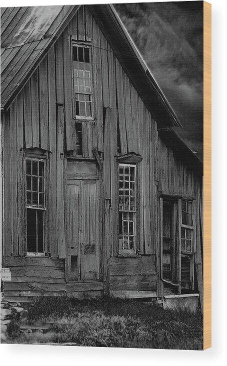 Shack Wood Print featuring the photograph Elora Shack BW by Lesa Fine