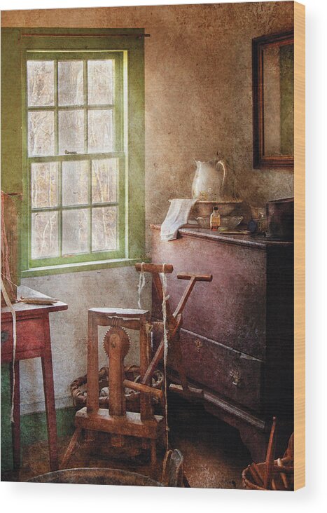 Savad Wood Print featuring the photograph Weaving - In the weavers cottage by Mike Savad