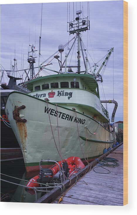 Western King Wood Print featuring the photograph Western King At Discovery Harbour by Randy Hall