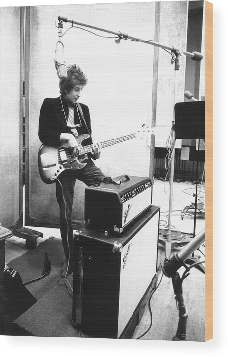 Bob Dylan Wood Print featuring the photograph Bob Dylan Records Bringing It All Back #2 by Michael Ochs Archives