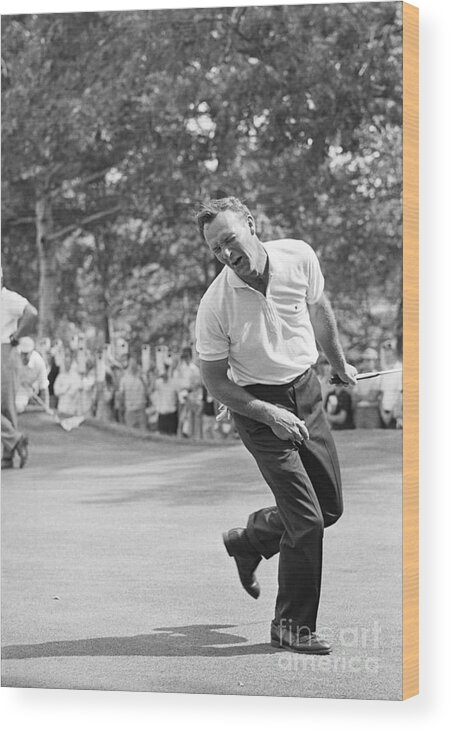 People Wood Print featuring the photograph Arnold Palmer Grimacing After Missing by Bettmann