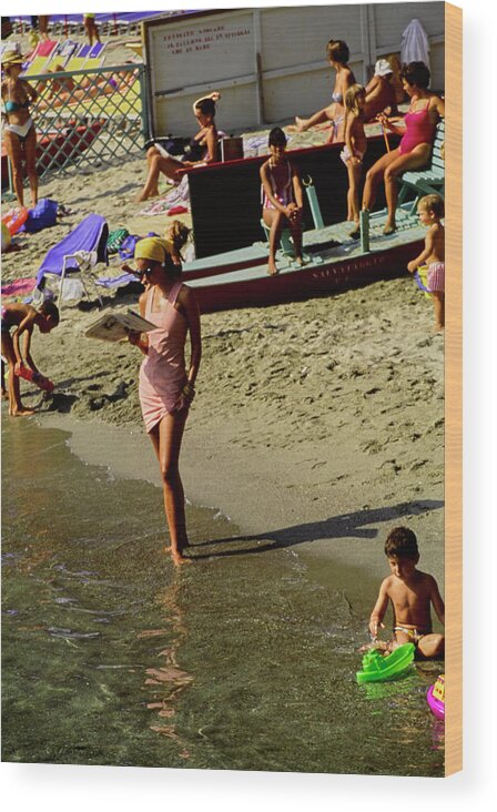 Fashion Wood Print featuring the photograph Christy Turlington in Portofino by Arthur Elgort
