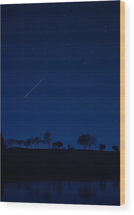 City Wood Print featuring the photograph Meteor Night by Bing