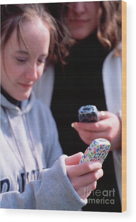 Cellular Wood Print featuring the photograph Mobile Phone Texting by Mark Clarke/science Photo Library