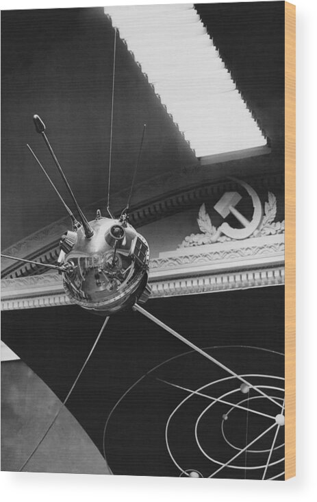 1950-1959 Wood Print featuring the photograph Sputnik Model In 1959 by Keystone-france