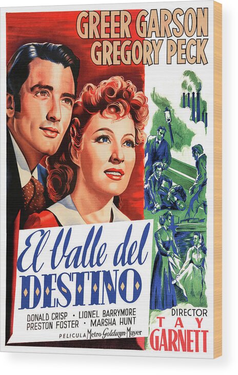 Greer Garson Wood Print featuring the photograph GREER GARSON and GREGORY PECK in THE VALLEY OF DECISION -1945-, directed by TAY GARNETT. #1 by Album