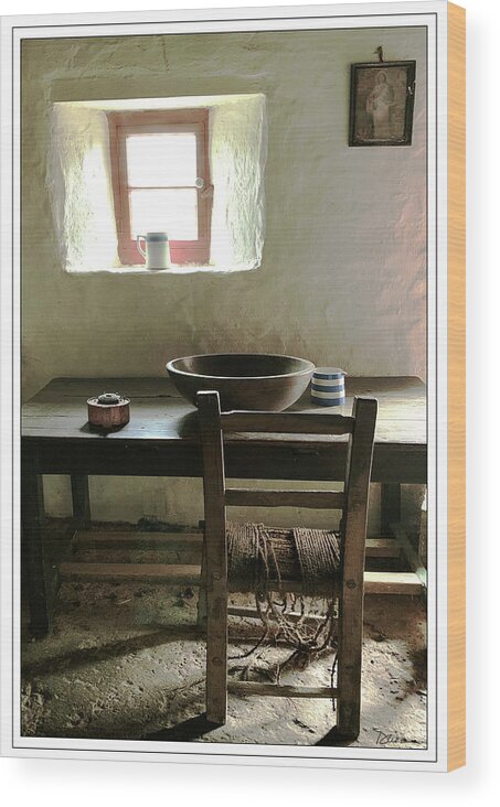 Historic Wood Print featuring the photograph Inside an Irish Cottage #1 by Peggy Dietz