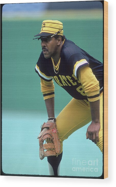 1980-1989 Wood Print featuring the photograph Willie Stargell by Rich Pilling
