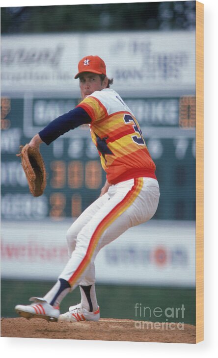 1980-1989 Wood Print featuring the photograph Nolan Ryan #14 by Rich Pilling