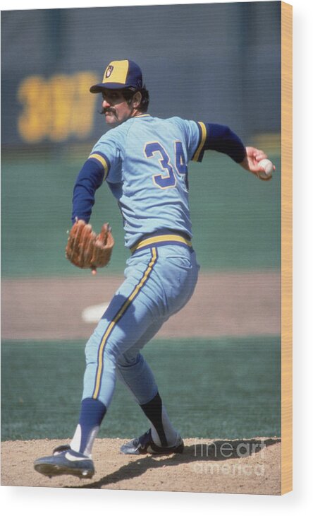 1980-1989 Wood Print featuring the photograph Rollie Fingers by Rich Pilling