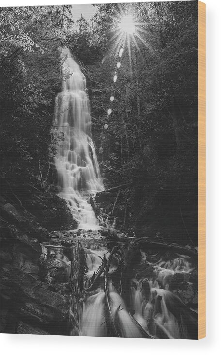 Mingo Falls Black And White Wood Print featuring the photograph Mingo Falls Sunburst Black And White by Dan Sproul