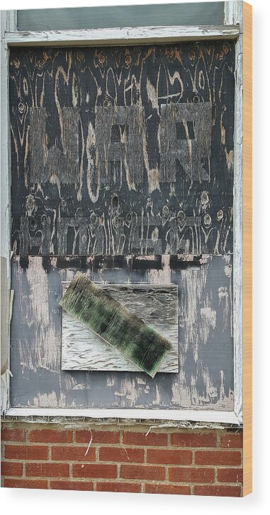 Window Wood Print featuring the photograph War House by Lynn Hansen