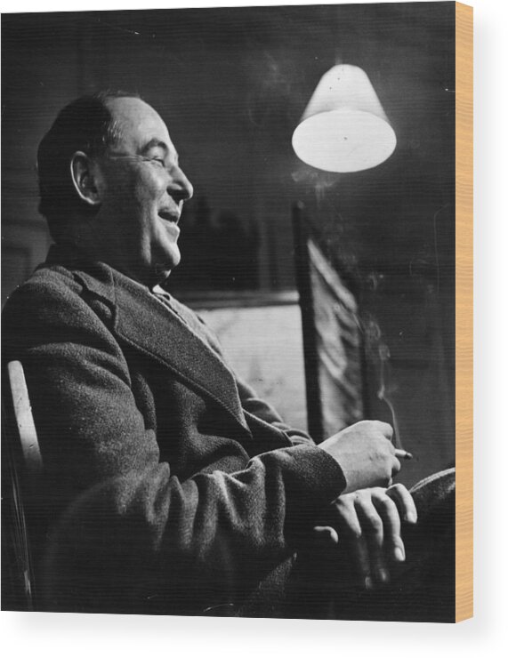 Smoking Wood Print featuring the photograph C S Lewis by John Chillingworth