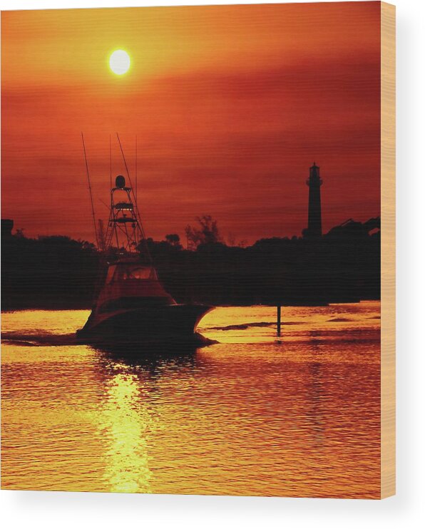 Jupiter Wood Print featuring the photograph Red Sky by Steve DaPonte