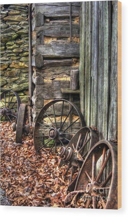 Wagon Wheel Wood Print featuring the photograph Wheels of Time by Benanne Stiens