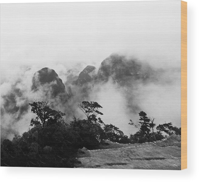 Machu Picchu Wood Print featuring the photograph Machu Picchu Mists by Carl Sheffer
