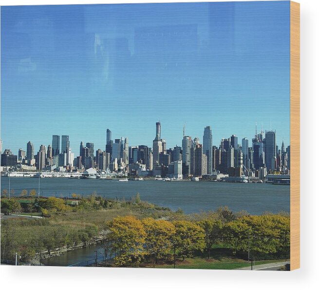 Manhattan Wood Print featuring the photograph Manhattan Skyline by Pat Purdy