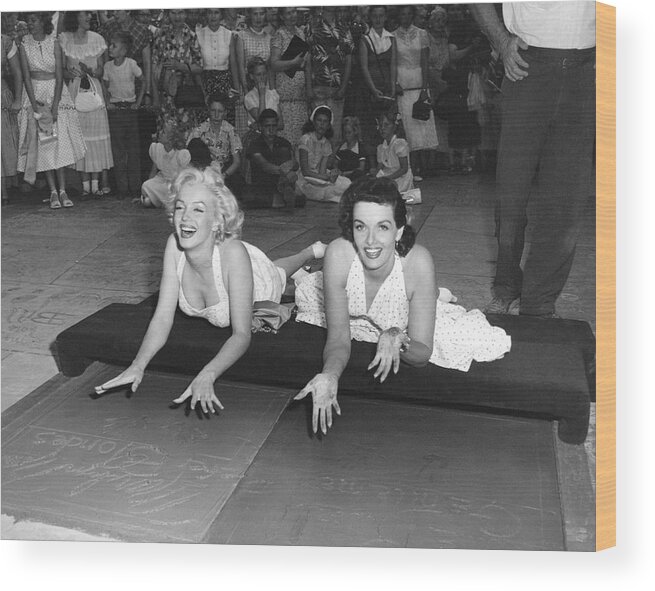 1950's Wood Print featuring the photograph Marilyn Monroe And Jane Russell by Underwood Archives