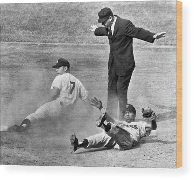 1961 Wood Print featuring the photograph Mickey Mantle Steals Second by Underwood Archives