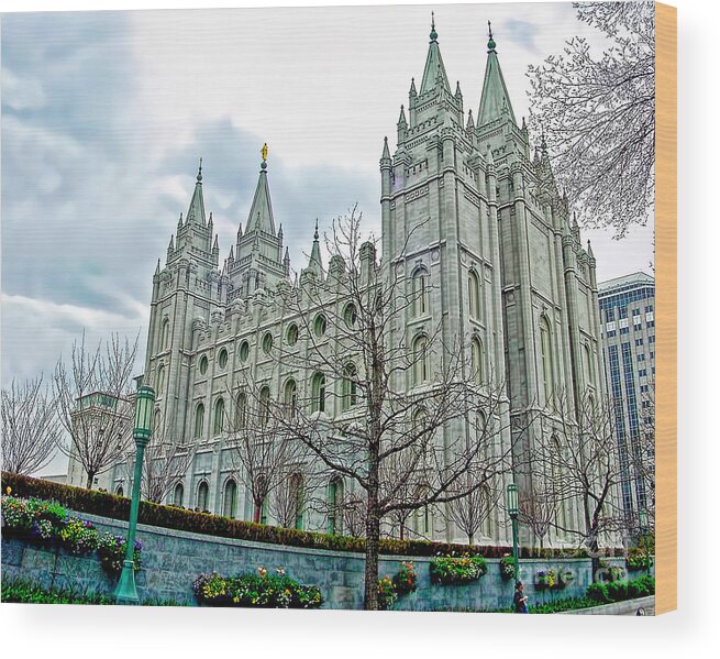 Mormon Temple Wood Print featuring the photograph Mormon Temple in Early Spring by Gary Holmes
