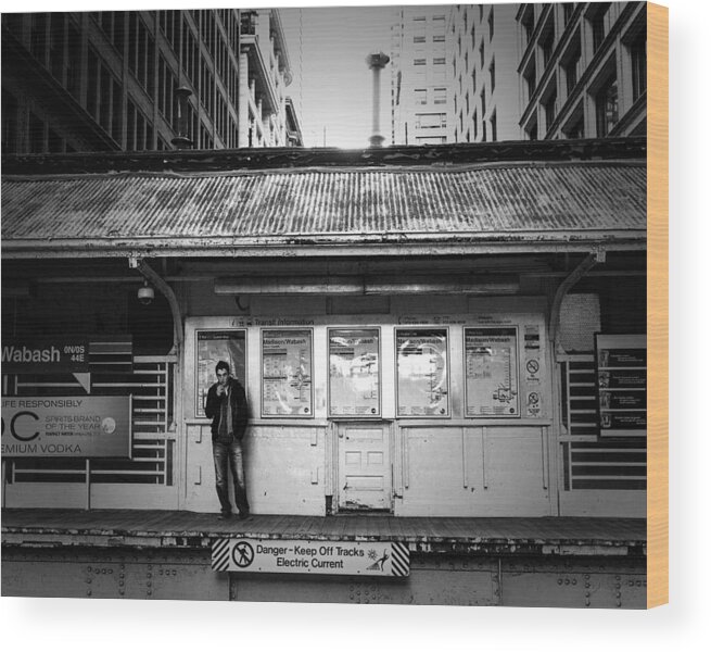 L Wood Print featuring the photograph Waiting by Alan Raasch