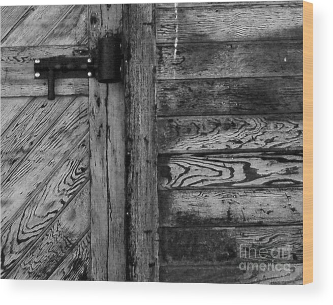 Barns Wood Print featuring the photograph Barn Door by Chuck Flewelling