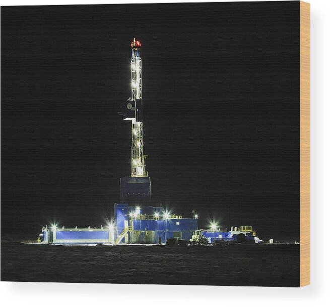 Sam Amato Photography Wood Print featuring the photograph Nabors Rig 105 by Sam Amato