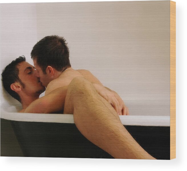 Kiss Wood Print featuring the painting Kiss in the Bath by Troy Caperton