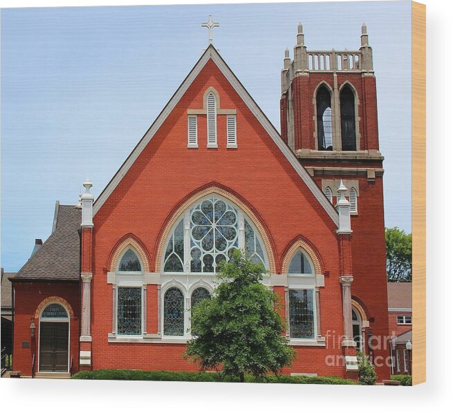 Church Wood Print featuring the photograph First United Methodist Church Tupelo MS by Robert Wilder Jr