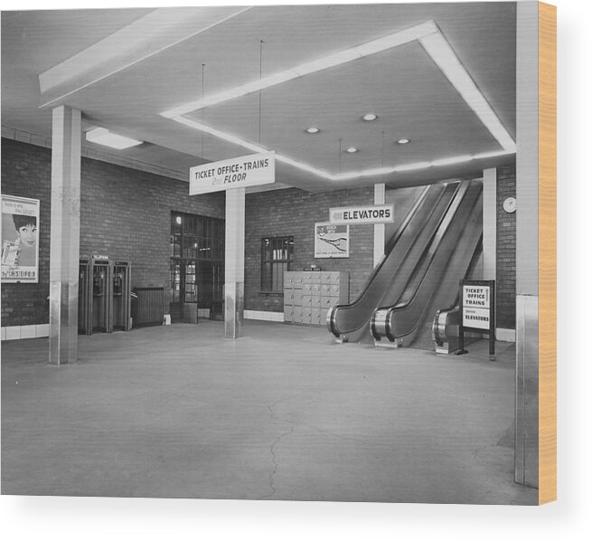 Chicago Wood Print featuring the photograph Inside Chicago Terminal - 1961 by Chicago and North Western Historical Society