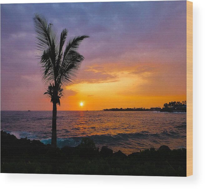 Hawaii Wood Print featuring the photograph Oneo Bay Sunset by Pamela Newcomb