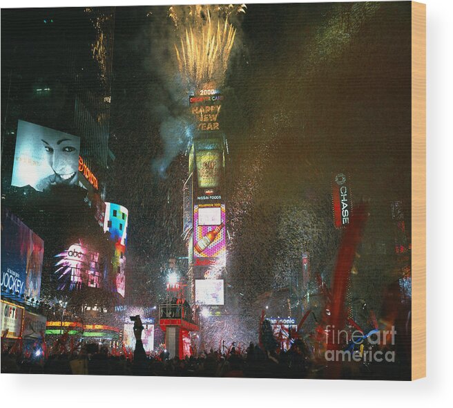 Holiday Wood Print featuring the photograph Times Square On New Years Eve by Rafael Macia