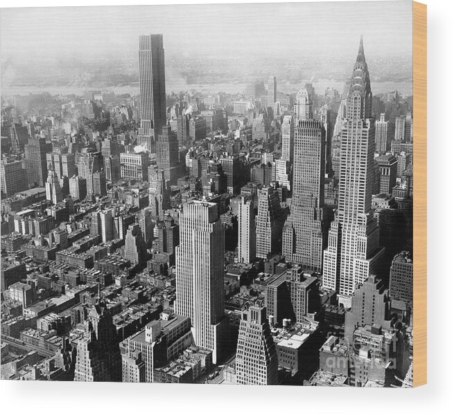 1930-1939 Wood Print featuring the photograph Aerial View Of New York City by New York Daily News Archive