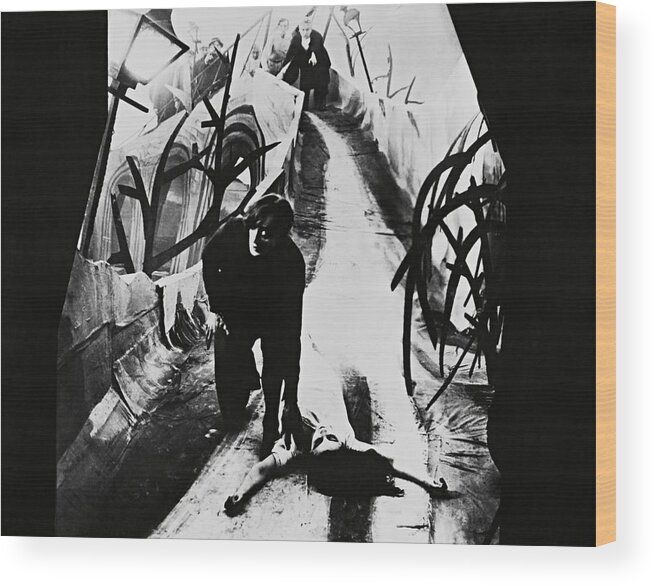 Conrad Veidt Wood Print featuring the photograph CONRAD VEIDT and LIL DAGOVER in THE CABINET OF DR. CALIGARI -1920-. by Album