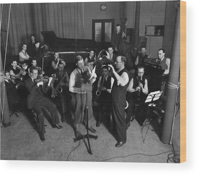 Singer Wood Print featuring the photograph Cottons Band by Fox Photos