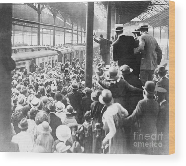 Crowd Of People Wood Print featuring the photograph Crowds Cheering The Arrival Of Devalera by Bettmann