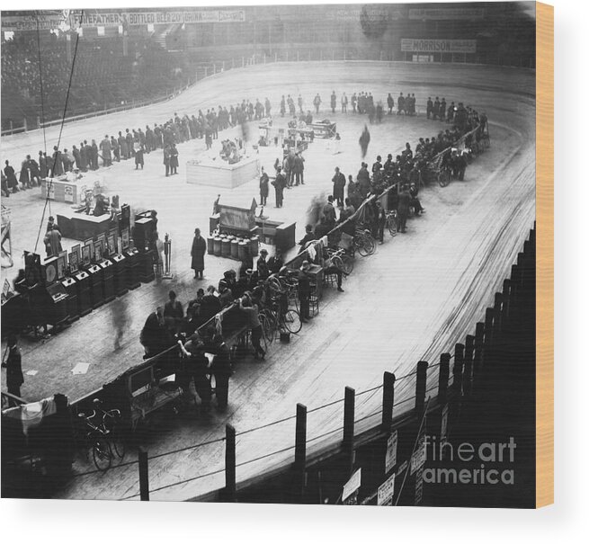 Crowd Of People Wood Print featuring the photograph Early Bicycle Race In Madison Square by Bettmann