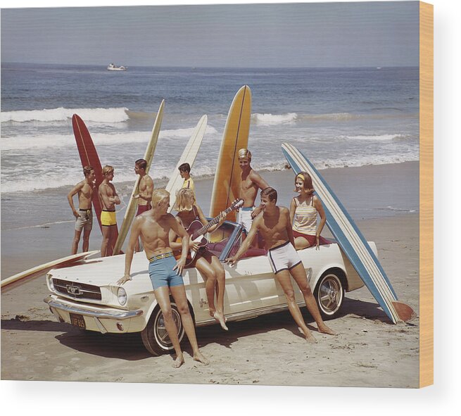 Summer Wood Print featuring the photograph Friends Having Fun On Beach by Tom Kelley Archive