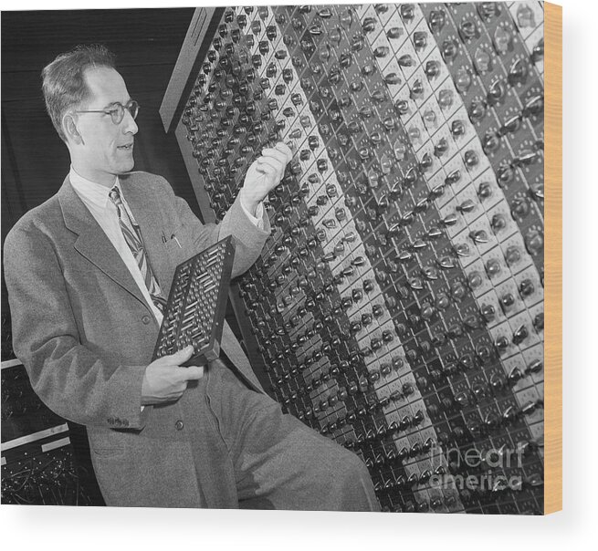 People Wood Print featuring the photograph Mauchly Demonstrating Eniac by Bettmann
