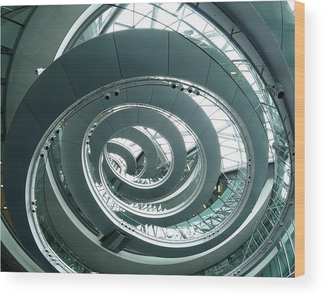 Curve Wood Print featuring the photograph Modern Architecture by Breathefitness