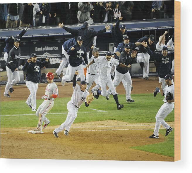 American League Baseball Wood Print featuring the photograph New York Yankees Mark Teixeira Makes by New York Daily News Archive