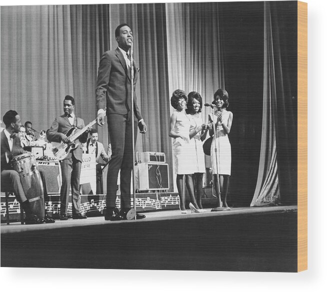 Marvin Gaye Wood Print featuring the photograph Performing At The Apollo With Martha & by Michael Ochs Archives