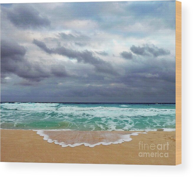 Cancun Wood Print featuring the photograph Cancun - Dark Sky by Cheryl Del Toro