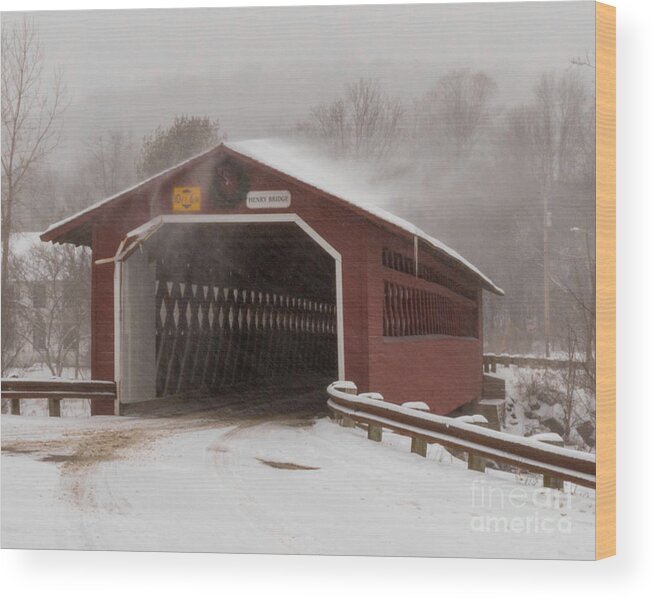 Wall Decor Wood Print featuring the photograph Henry Bridge by Phil Spitze