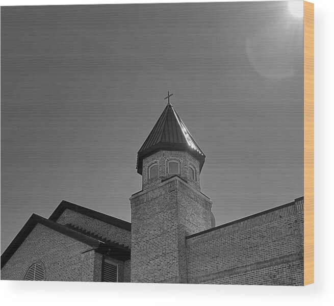 Greenville Wood Print featuring the photograph His Light Shining Down BW by Lee Darnell