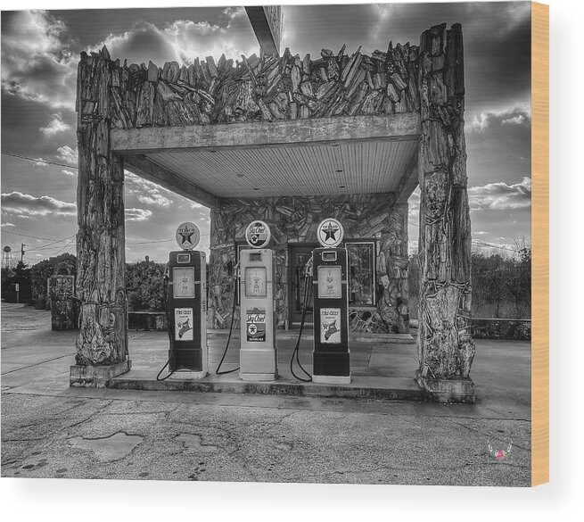 Vintage Wood Print featuring the photograph Vintage Station by Pam Rendall