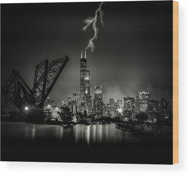 Chicago Wood Print featuring the photograph Willis Tower Struck by Jim Signorelli