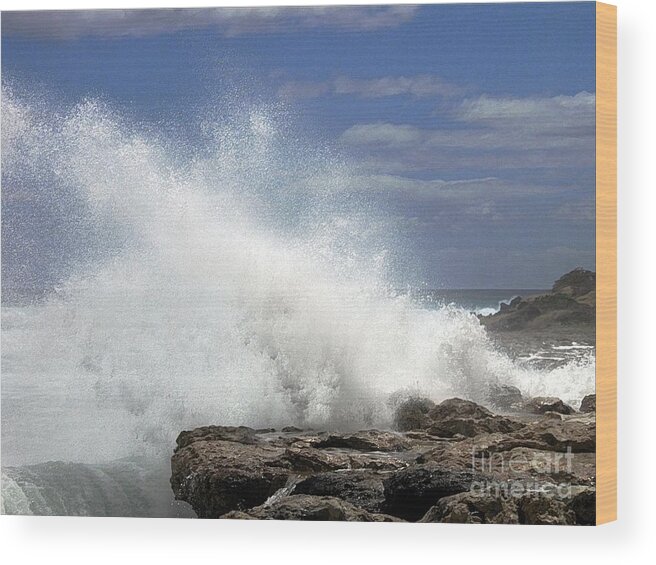 Hawaii Wood Print featuring the digital art Crashing Waves by Dorlea Ho
