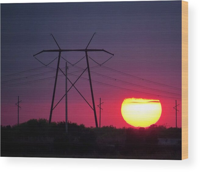 Sunset Wood Print featuring the photograph Everglades Sunset by Dart Humeston