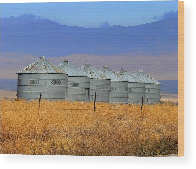 Grain Wood Print featuring the photograph Grain Silos by Jeff Lowe